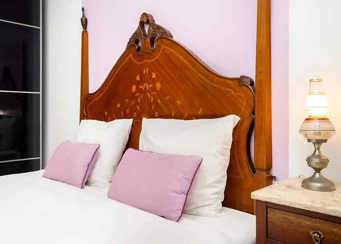 Whome | Trigueiros Downtown Apartment